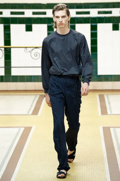 Look 22